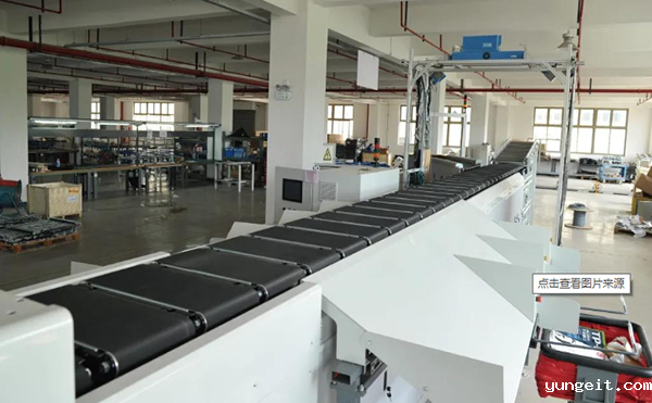 高速直线分拣机